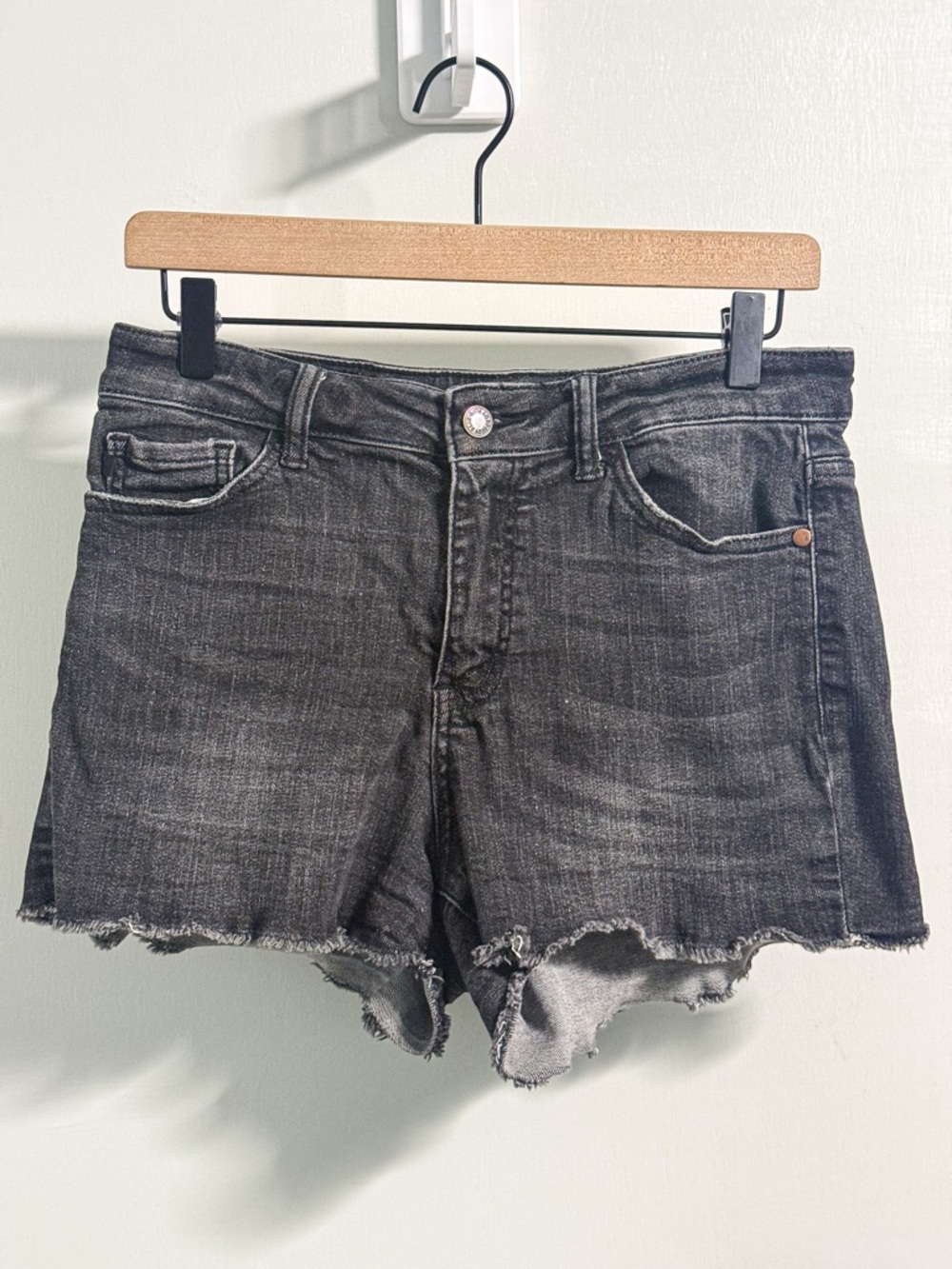 Judy Blue Black Denim Cutoff Shorts Raw Hem Stretch Size L